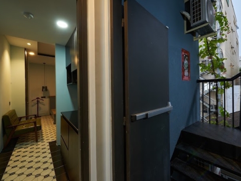 Jan Central Building1