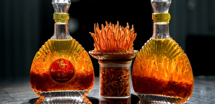 rượu đông trùng hạ thảo